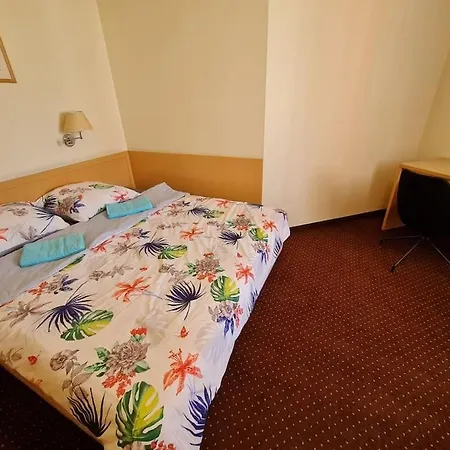 Apartamento 10q - Z6 701