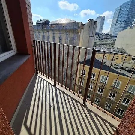 10q - Z6 701 * Varşova